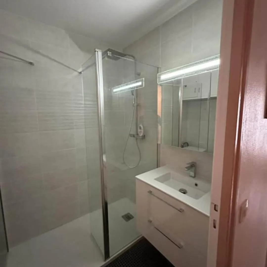Appartement Lumineux, 2 Min De La Mer مينتون شقة